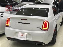 کرایسلەر 300